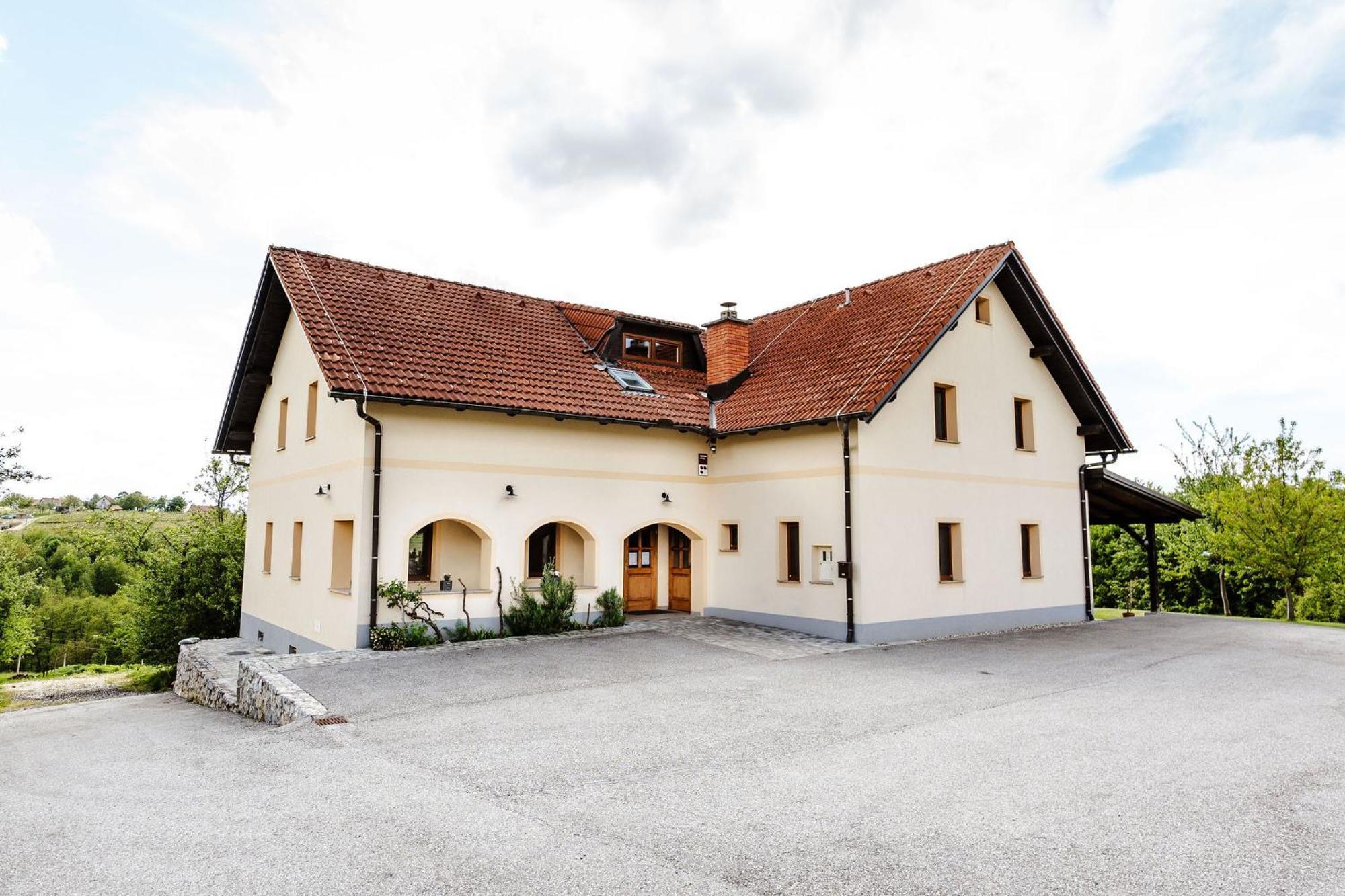 Zelena Oaza - B&B Miklavz pri Ormozu Екстериор снимка